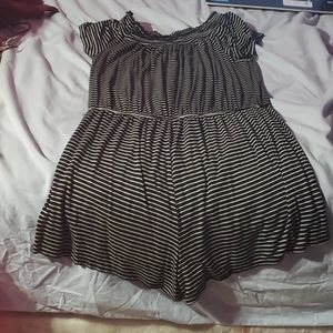 Kids black/white short romper